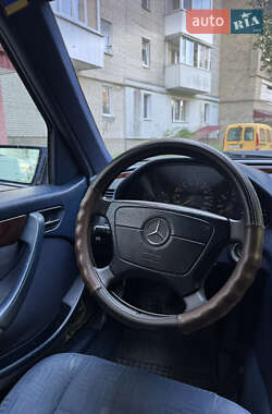 Универсал Mercedes-Benz C-Class 2000 в 