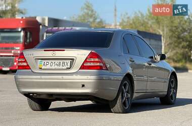 Седан Mercedes-Benz C-Class 2004 в 