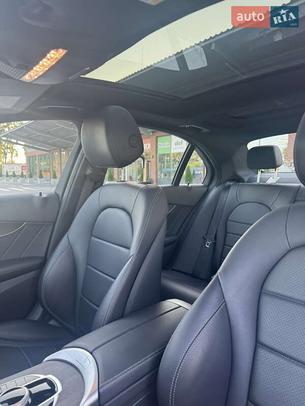Седан Mercedes-Benz C-Class 2019 в Києві