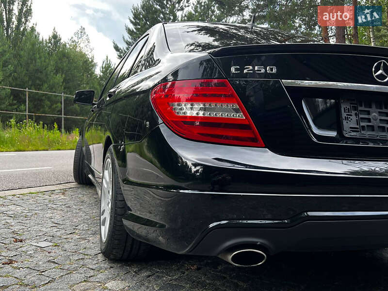 Седан Mercedes-Benz C-Class 2013 в Бучі