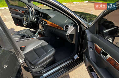 Седан Mercedes-Benz C-Class 2013 в 