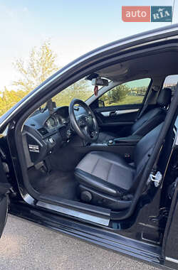 Седан Mercedes-Benz C-Class 2008 в 