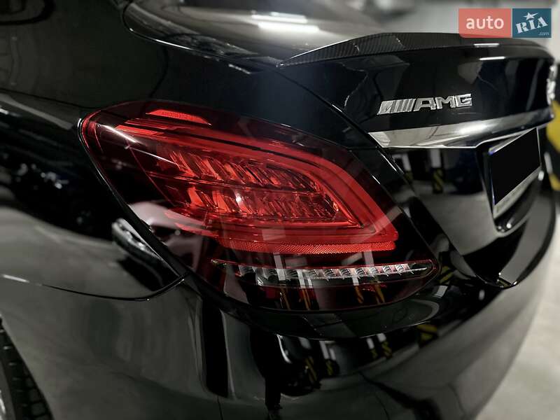 Седан Mercedes-Benz C-Class 2019 в Днепре