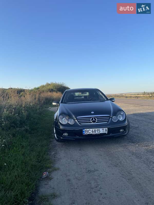 Купе Mercedes-Benz C-Class 2003 в 