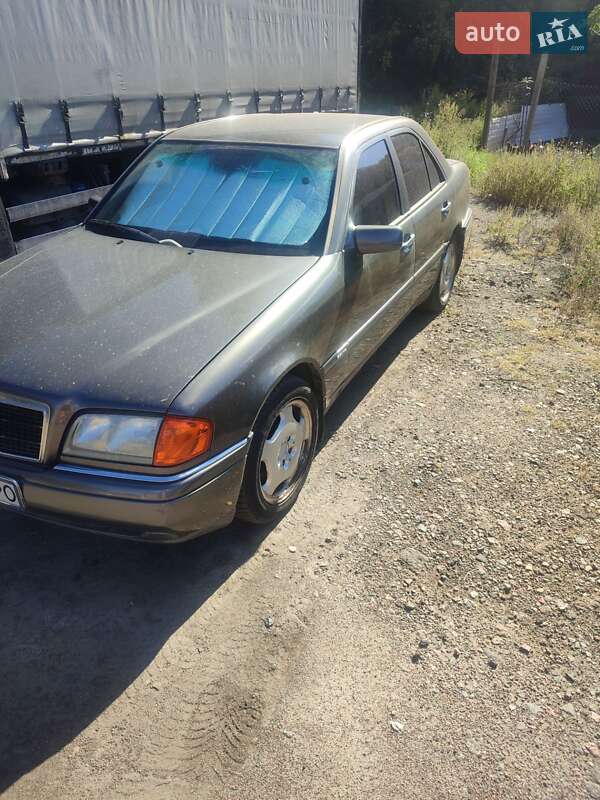 Седан Mercedes-Benz C-Class 1994 в Киеве фото 9 Седан Mercedes-Benz C-Class 1994 в Киеве