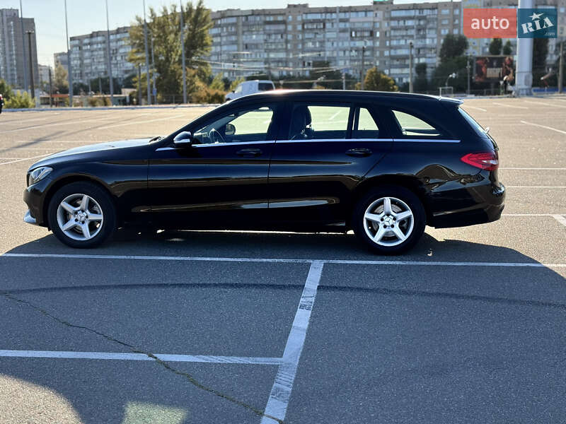Універсал Mercedes-Benz C-Class 2015 в Києві