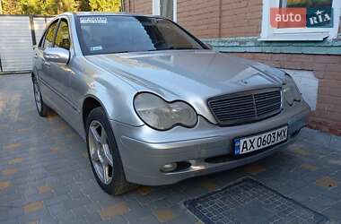 Седан Mercedes-Benz C-Class 2001 в Харькове