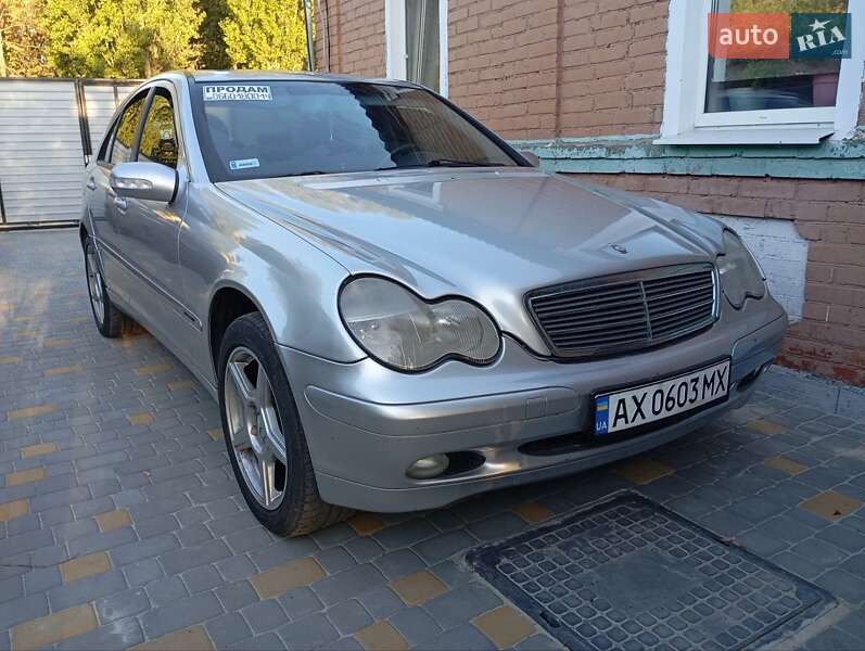 Седан Mercedes-Benz C-Class 2001 в Харькове