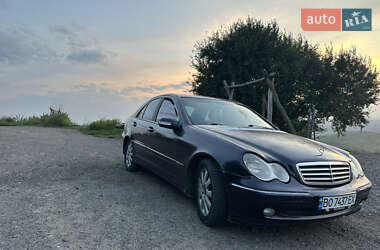 Седан Mercedes-Benz C-Class 2001 в Чернівцях
