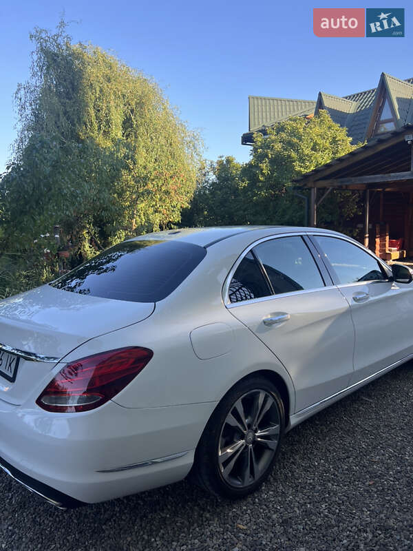 Седан Mercedes-Benz C-Class 2016 в Косові