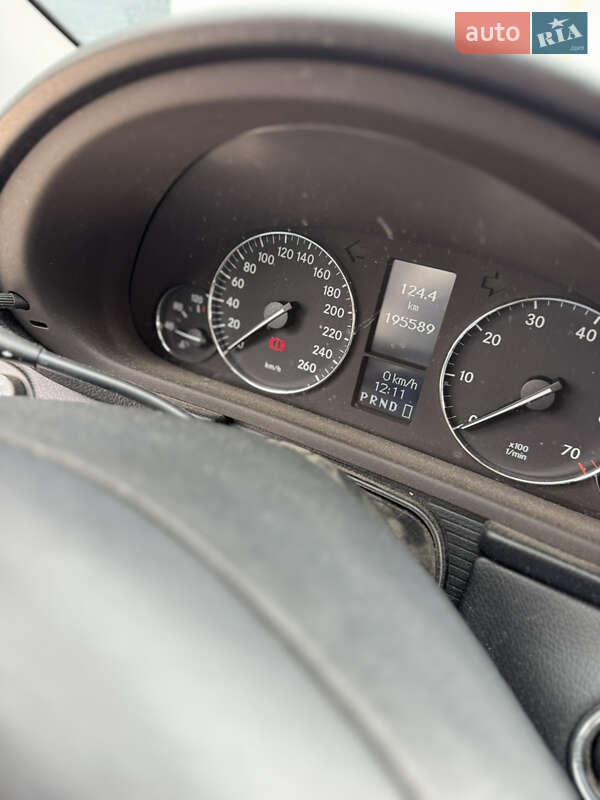 Седан Mercedes-Benz C-Class 2004 в Летичіві