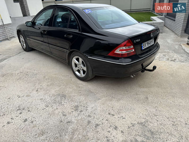Седан Mercedes-Benz C-Class 2004 в Летичіві