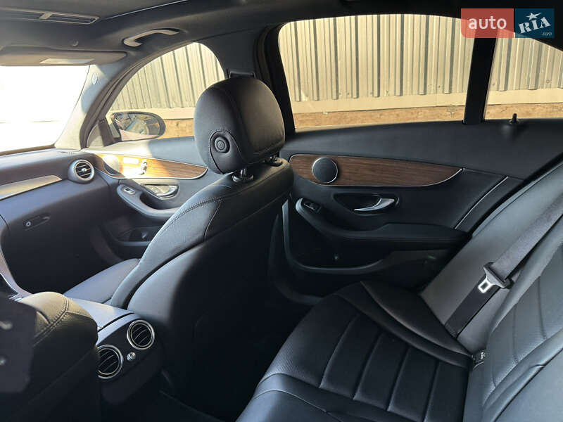 Седан Mercedes-Benz C-Class 2021 в Одессе