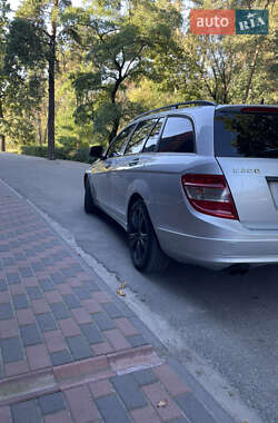 Универсал Mercedes-Benz C-Class 2008 в 
