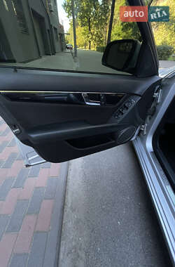 Универсал Mercedes-Benz C-Class 2008 в 