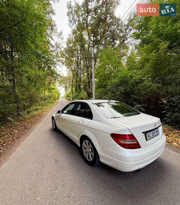 Седан Mercedes-Benz C-Class 2011 в Луцьку