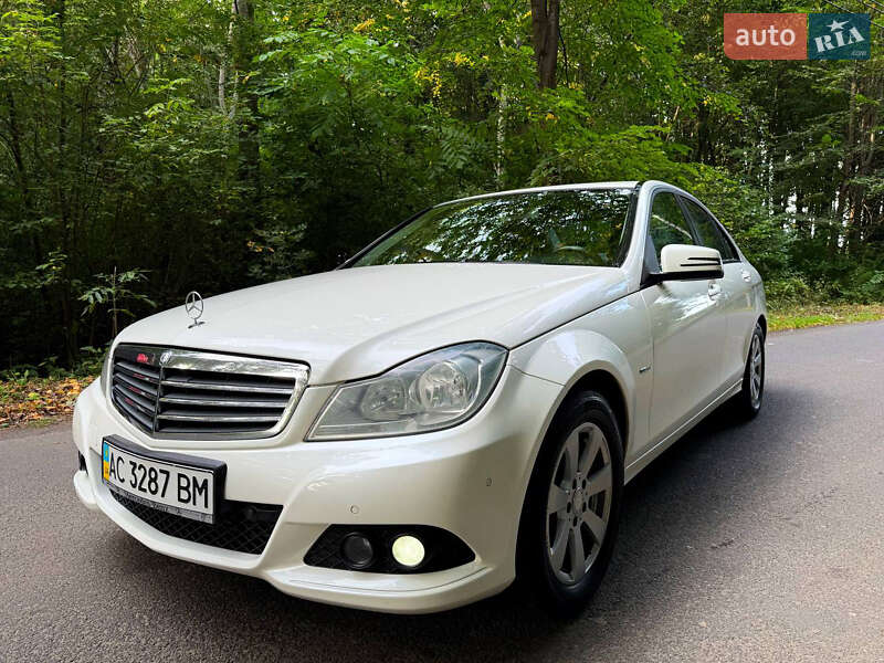 Седан Mercedes-Benz C-Class 2011 в Луцьку