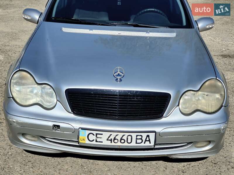 Седан Mercedes-Benz C-Class 2001 в Черновцах