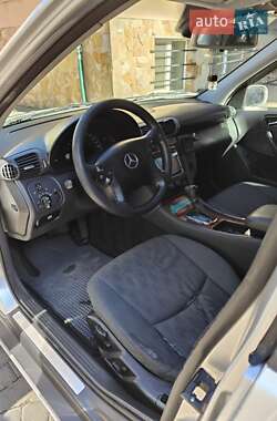 Седан Mercedes-Benz C-Class 2001 в 