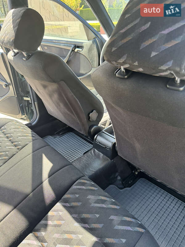 Седан Mercedes-Benz C-Class 1998 в Виннице фото 40 Седан Mercedes-Benz C-Class 1998 в Виннице