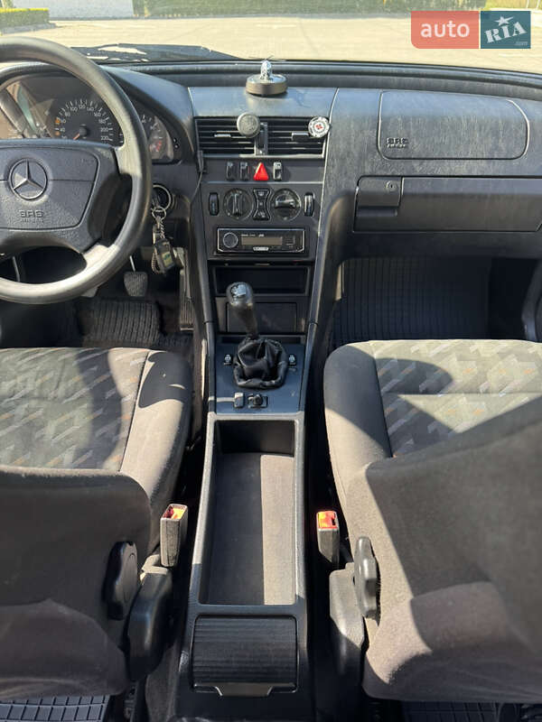 Седан Mercedes-Benz C-Class 1998 в Виннице фото 53 Седан Mercedes-Benz C-Class 1998 в Виннице