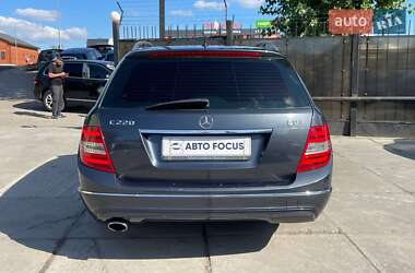 Универсал Mercedes-Benz C-Class 2013 в 