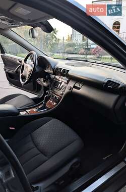 Універсал Mercedes-Benz C-Class 2006 в 