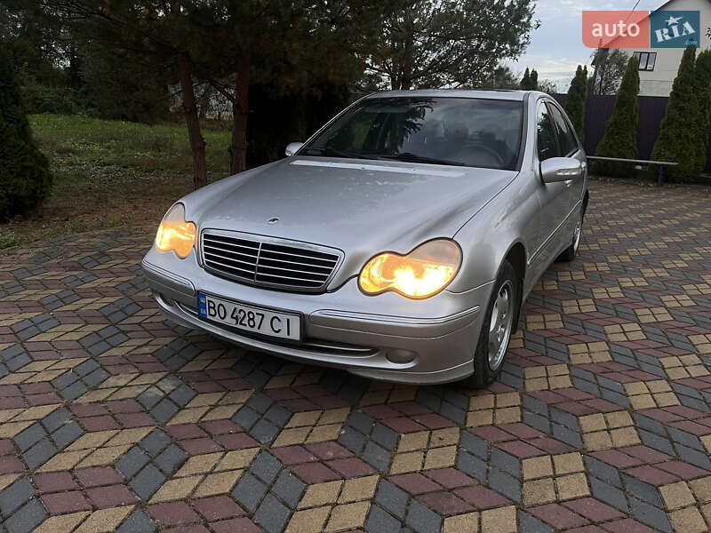 Седан Mercedes-Benz C-Class 2000 в Болехове
