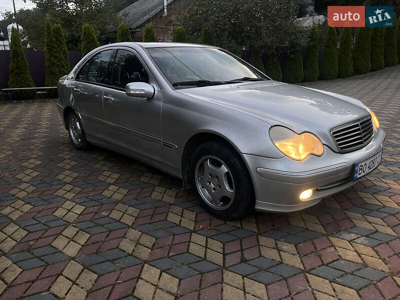 Седан Mercedes-Benz C-Class 2000 в Болехове