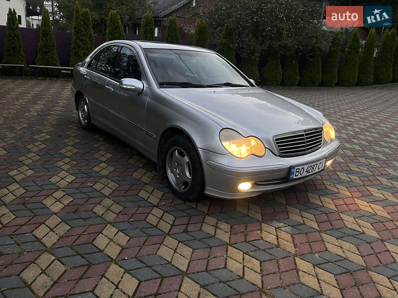 Седан Mercedes-Benz C-Class 2000 в Болехове