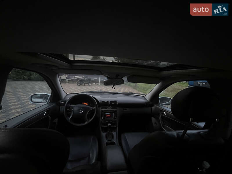Седан Mercedes-Benz C-Class 2000 в Болехове