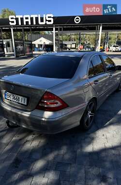 Седан Mercedes-Benz C-Class 2007 в 