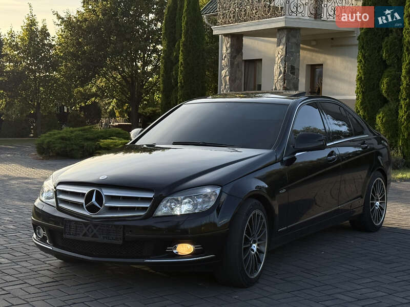 Седан Mercedes-Benz C-Class 2007 в 