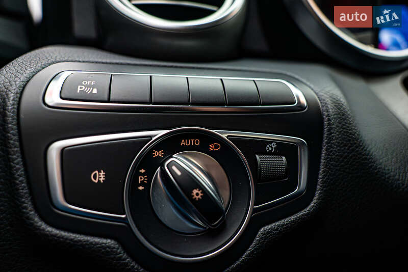 Седан Mercedes-Benz C-Class 2018 в Киеве