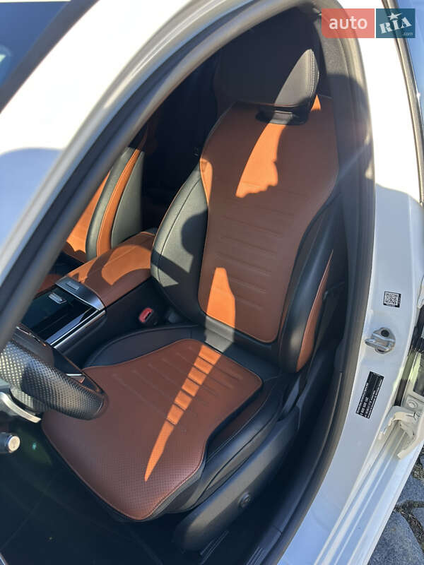 Седан Mercedes-Benz C-Class 2021 в Киеве