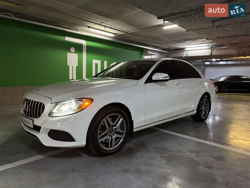 Седан Mercedes-Benz C-Class 2015 в Киеве