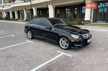 Седан Mercedes-Benz C-Class 2011 в 