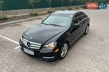 Седан Mercedes-Benz C-Class 2011 в 