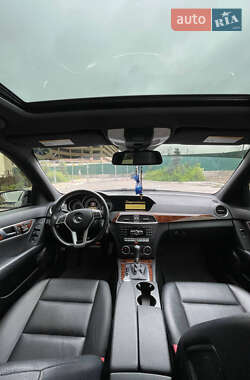 Седан Mercedes-Benz C-Class 2011 в 