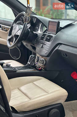 Седан Mercedes-Benz C-Class 2007 в 
