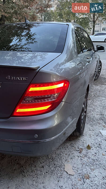 Седан Mercedes-Benz C-Class 2013 в Киеве фото 11 Седан Mercedes-Benz C-Class 2013 в Киеве