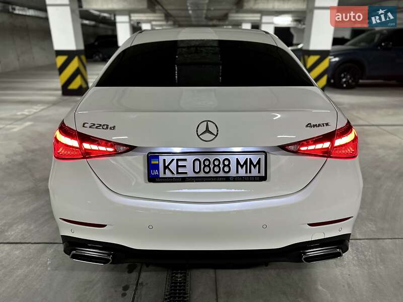 Седан Mercedes-Benz C-Class 2022 в Днепре