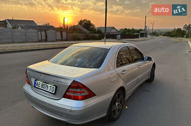 Седан Mercedes-Benz C-Class 2004 в 