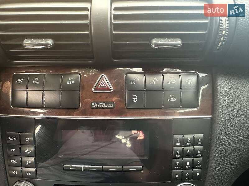 Седан Mercedes-Benz C-Class 2004 в Запоріжжі