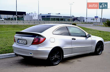 Купе Mercedes-Benz C-Class 2003 в 