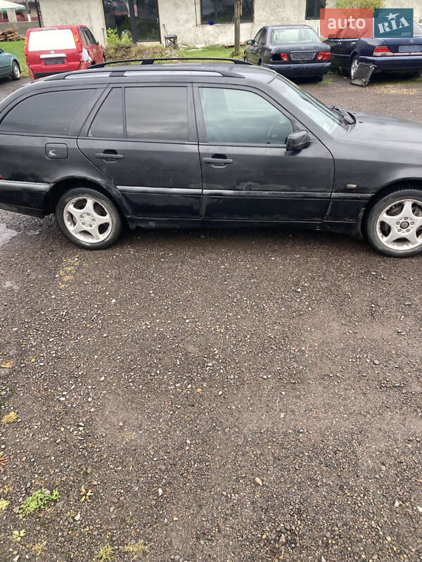 Універсал Mercedes-Benz C-Class 2000 в Бориславі
