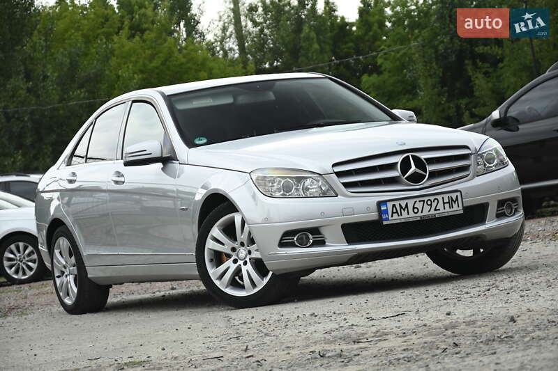 Mercedes-Benz C-Class 2009