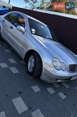 Седан Mercedes-Benz C-Class 2002 в 