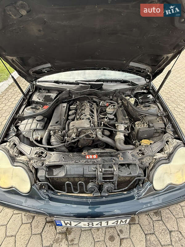 Универсал Mercedes-Benz C-Class 2004 в Костополе