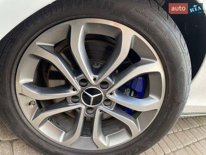 Седан Mercedes-Benz C-Class 2016 в Ивано-Франковске